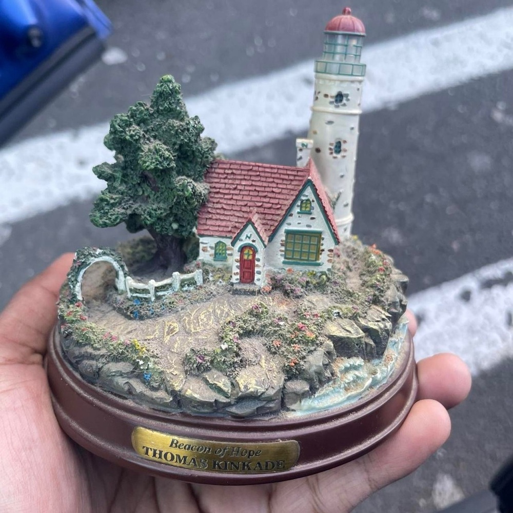 Used Vintage Thomas Kinkade "Beacon Of Hope” figurine miniature , small city